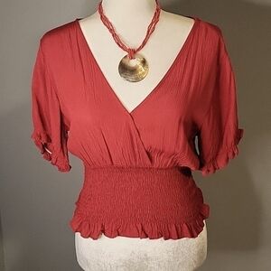 Paper Crane Short Sleeve V-Neck Smocked Gauzey Lightweight Red Crop Top Size M